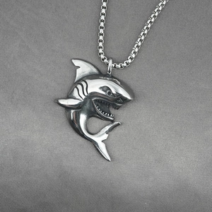 Retro shark pendant necklace for men in silver titanium steel with a classic box chain