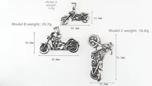 Dimensions détaillées et poids des pendentifs moto vintage en acier titane pour hommes