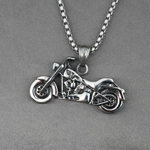 Pendentif moto en acier titane vintage avec chaîne carrée, bijoux rétro style biker homme