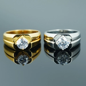 Bague Solitaire en Acier Titane pour Homme avec Strass Rond Incrusté Large Anneau Poli Alliance de Mariage Bijoux pour Hommes