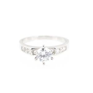 Classic silver titanium steel wedding ring with six-prong crown setting and bright zircon