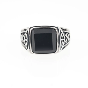 Bague rétro pour homme en acier inoxydable avec une pierre d'obsidienne noire carrée