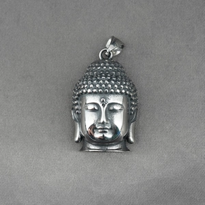 Colgante de cabeza de Buda en acero de titanio con acabado vintage para hombre y mujer