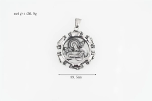 Retro silver engine gear pendant necklace showing 39.5mm diameter and 26.9g weight details