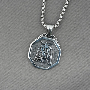 Retro octagonal stainless steel pendant necklace with relief carving and box chain