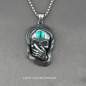 Collier Pendentif Crâne Gothique Vintage pour Hommes Acier Titane Squelette Mauvais Oeil Pendentif Strass Bijoux Punk Rock