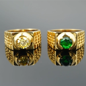 Retro Titanium Steel Round Rhinestone Signet Ring For Men Women Gold Plated Geometric Grid Pattern Wedding Band Fashion Jewelry