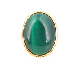 Klassischer Vintage-Titanstahlring mit ovalem Smaragd-Edelstein und goldenem Perlenrand