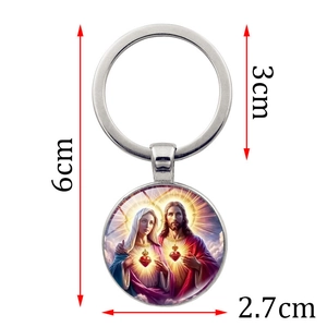 Portachiavi vintage Sacro Cuore in metallo con ciondolo Gesù e Maria su sfondo bianco