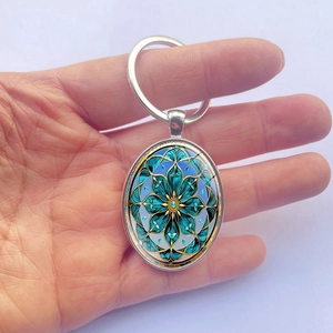 Porte-clés bohème ovale en argent avec pendentif mandala en verre rétro chic