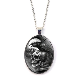 Collier Pendentif Ovale Crâne de Corbeau Gothique Alliage Verre Vintage Rétro Dark Art Collier Crâne de Corbeau Bijoux Unisexe