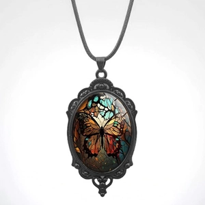 Vintage Butterfly Pendant Necklace Alloy Glass Cabochon Retro Oval Jewelry For Women Elegant Hollow Decorative Sweater Chain