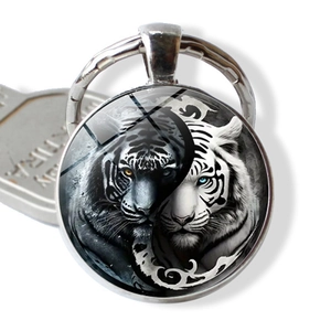Porte-clés Cabochon en Verre Yin Yang Tai Chi Tigre Artistique Noir et Blanc Tigre Alliage de Zinc Anneau de Clé Décoration Suspendue