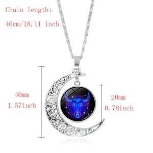 Détail du pendentif zodiaque Taureau lumineux avec lune évidée et effet néon bleu