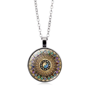 Collier mandala rétro avec signes du zodiaque et pendentif cabochon yin yang