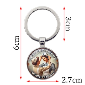 Porte-clés hommage infirmière en métal avec citation et illustration vintage de 6cm