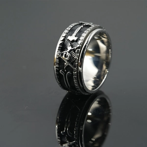 Rotatable Masonic G ring for men in vintage stainless steel with gothic punk style