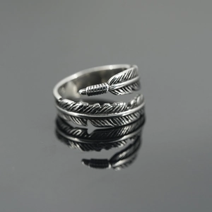 Retro titanium steel feather ring for men with vintage finish and adjustable open design