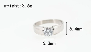 Gedetailleerd overzicht van zilveren titanium stalen ring met 3,6g gewicht en 6,3mm steen