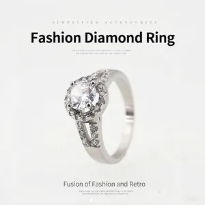 Titanium Steel Halo Ring For Women Men Luxurious Round Rhinestone Pave Inlaid Split Shank Wedding Engagement Jewelry Ring