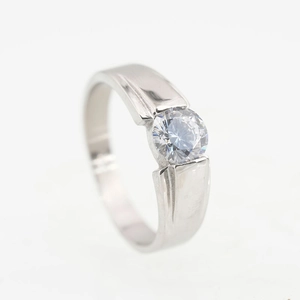 Minimalistische titanium stalen ring voor dames en heren met een ronde zirkonia inzetstuk
