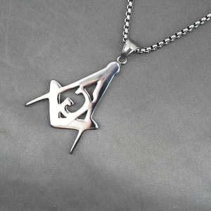 Polished stainless steel Freemason pendant with letter G and silver box chain necklace