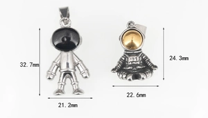 Detailed size specifications for astronaut pendants in standing and sitting poses