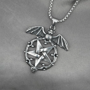 Gothic Bat Pentagram Pendant Necklace Stainless Steel Vintage Jewelry For Halloween Party Men Women Gift Accessories
