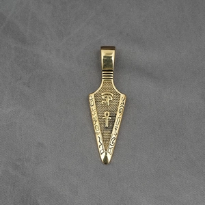 Viking style Egyptian Horus Eye arrow pendant necklace in vintage gold finish
