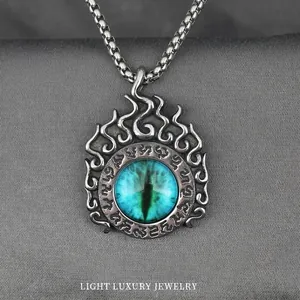 Collana con Ciondolo Fiamma Occhio del Diavolo in Acciaio al Titanio Vintage Gotico Punk Rune Scolpite Gioielli Hip Hop