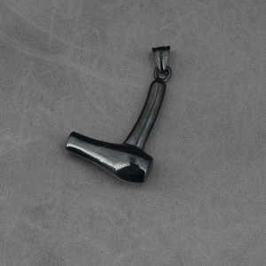 Poliertes schwarzes Edelstahl Mjölnir Hammer Anhänger Halskette mit glänzendem Finish