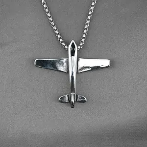 Collier Pendentif Avion en Acier Inoxydable Vintage pour Hommes Femmes Bijoux de Charme de Jet de Rétro Industriel Cadeau
