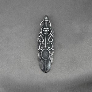 Collier avec pendentif crâne et plume en acier inoxydable vintage style punk gothique homme