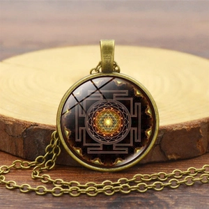 Collier Pendentif Mandala Fleur de Vie en Alliage de Bronze Vintage Cabochon en Verre Bijoux Géométrie Sacrée Femme
