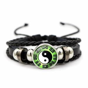 Bracelet multicouche en cuir tressé rétro avec symbole Tai Chi Yin Yang et perles