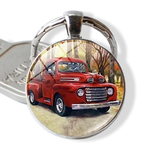 Vintage Red Pickup Truck Metal Keychain Glass Cabochon Round Time Gem Key Ring Pendant For Car Bag Men Women Jewelry Gift