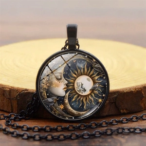 Vintage Sonne und Mond Glas-Cabochon Anhänger Halskette mit schwarzer Metallkette
