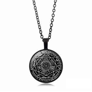 Gothic zeven aartsengelen zegel ketting met zwarte hanger en geometrische sterpatronen