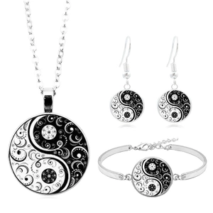 Vintage Yin Yang Tai Chi Collier Bracelet Boucles Oreilles Alliage Argenté Mandala Filigrane Bijoux pour Femme Mode Quotidienne
