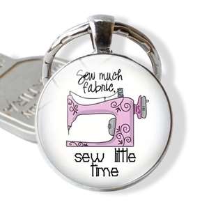 Retro Pink Sewing Machine Pattern Round Glass Gem Keychain For Women Zinc Alloy Pendant Bag Charm Handcraft Lovers Gift
