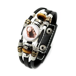 Meerlaagse leren armband met honkbal glazen bedeltje en vintage metalen kralen