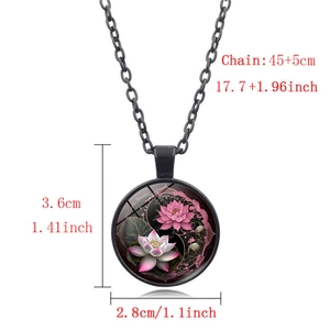 Detailansicht des Yin-Yang-Lotus-Anhängers mit Maßen von 3,6 cm Höhe und schwarzer Kette