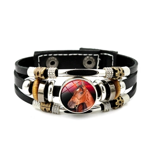 Bracelet multicouche en cuir noir rétro avec cabochon tête de cheval et perles métalliques