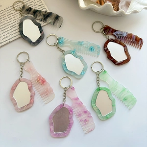 Minimalistisch Acryl Wolke Textur Spiegel Und Kamm Schlüsselanhänger Tragbar Körperpflege Tasche Charme Für Damen Mode Accessoire