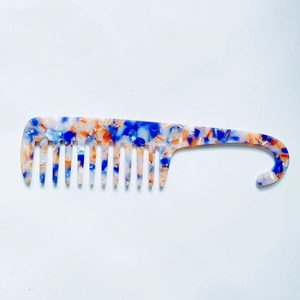 Wide-tooth marble pattern acetate hair comb with hanging hook for detangling wet hair
