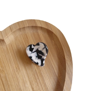 Pince à cheveux cœur en acétate avec motif écaille de tortue noir et blanc élégant