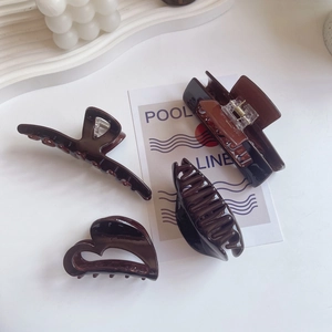 Brown acetate hair claw clip set in chocolate and amber for French styling accessories