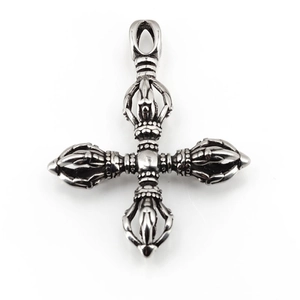 Colgante vajra vintage de acero inoxidable con intrincados detalles religiosos en relieve
