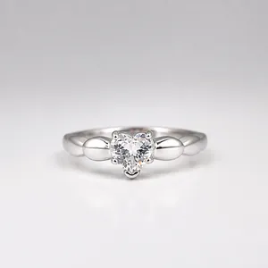 S925 silver heart shaped ring with cubic zirconia center stone in four-prong setting