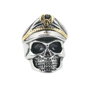 Retro Totenkopfring aus Edelstahl mit Vintage Goldadler Offiziersmütze und Silberfinish